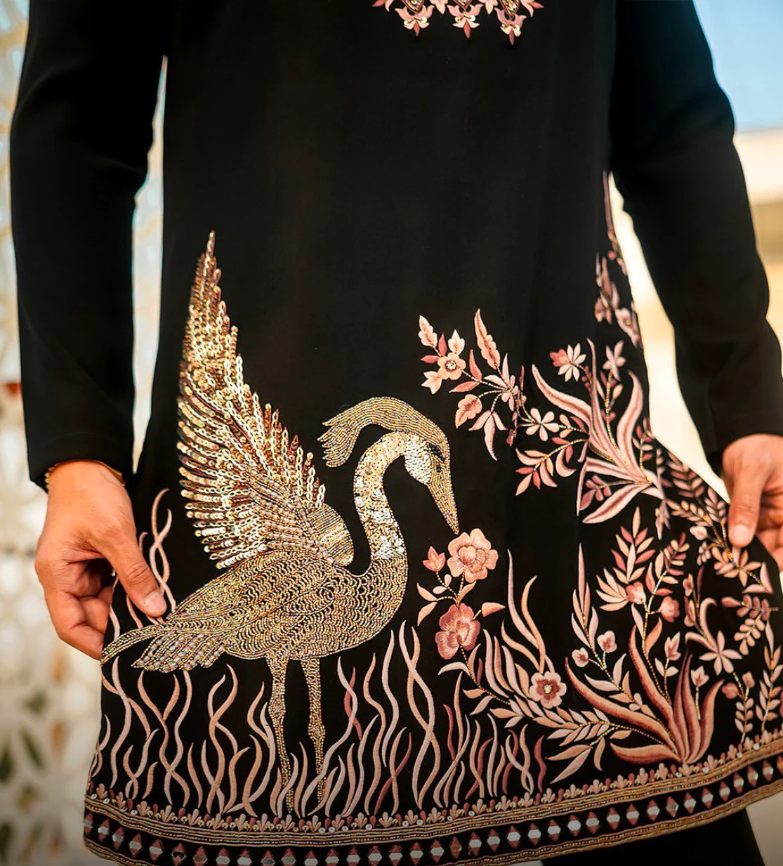 BLACK HEAVY FLAMINGO SEQUENCE EMBROIDERED KURTA WITH PAJAMA - Image 4