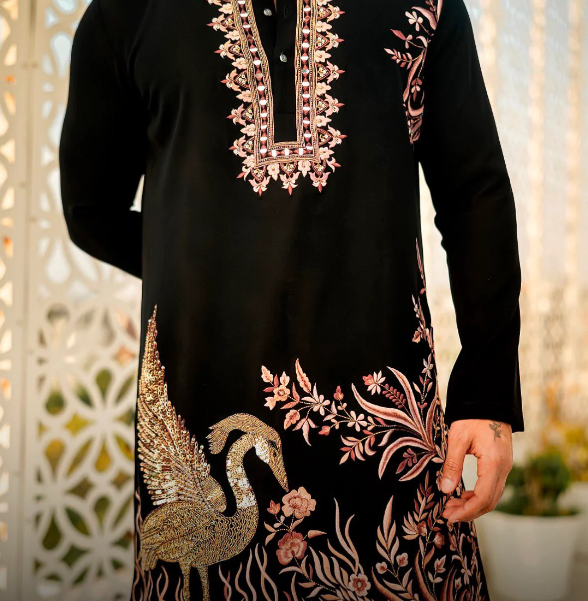 BLACK HEAVY FLAMINGO SEQUENCE EMBROIDERED KURTA WITH PAJAMA - Image 5