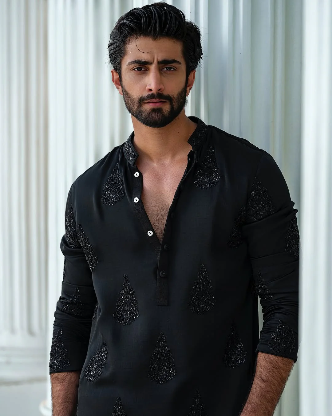 BLACK HEND WORK MOTIF EMBROIDERED KURTA WITH PAJAMA