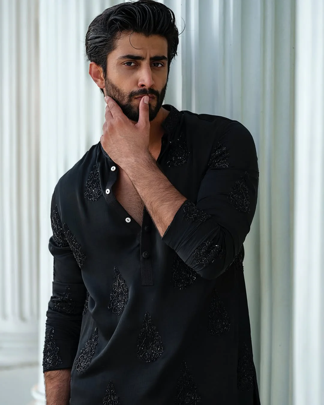 BLACK HEND WORK MOTIF EMBROIDERED KURTA WITH PAJAMA - Image 4