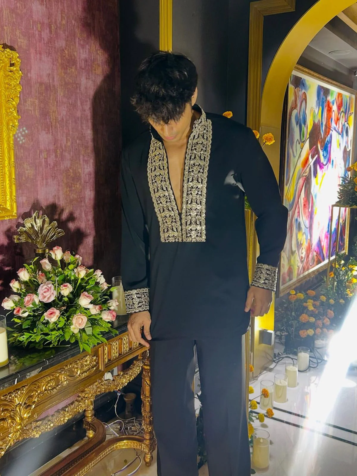 BLACK V NECK EMBROIDERD SHORT KURTA WITH PAJAMA SET - Image 3