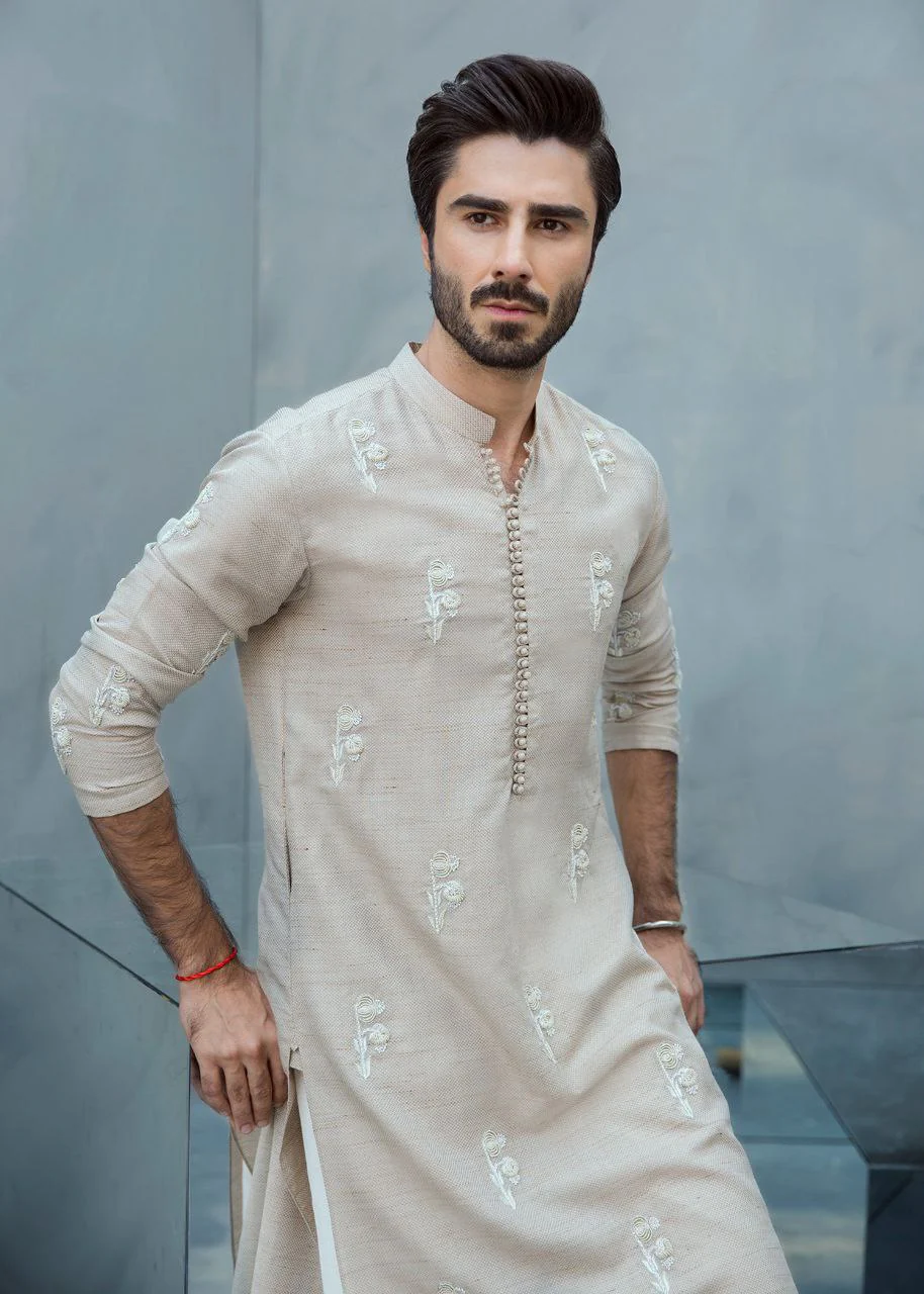 Floral Motifs Embroidered Work Men's Kurta with Pajama - Image 2