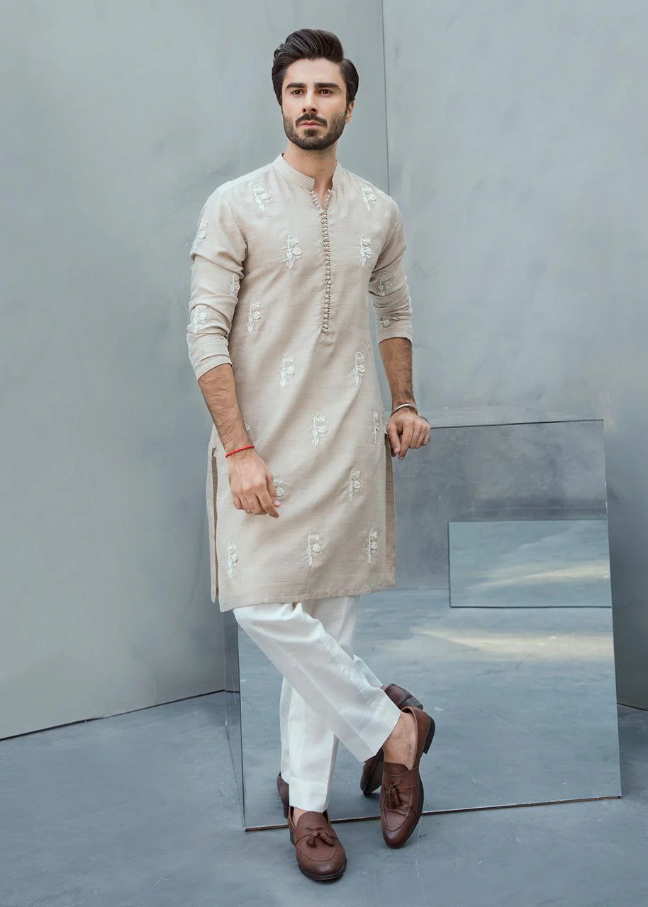 Floral Motifs Embroidered Work Men's Kurta with Pajama - Image 3