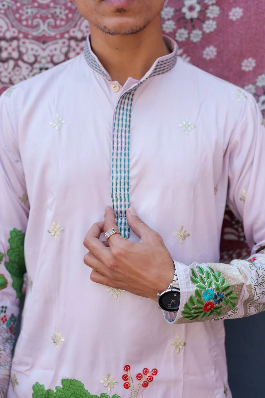 LIGHT PURPLE HEAVY PEACOCK EMBROIDERED KURTA WITH PAJAMA - Image 8