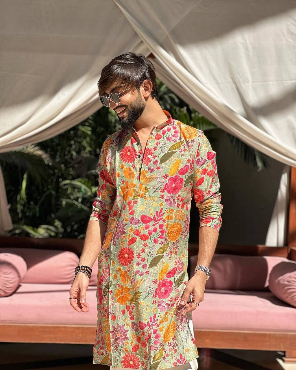 MULTI FLOWER PRINTED KURTA PAJAMA SET FOR MEN'S - Image 4